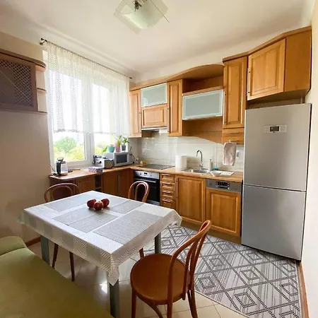 No.3 In A Three-room In The Center Of *